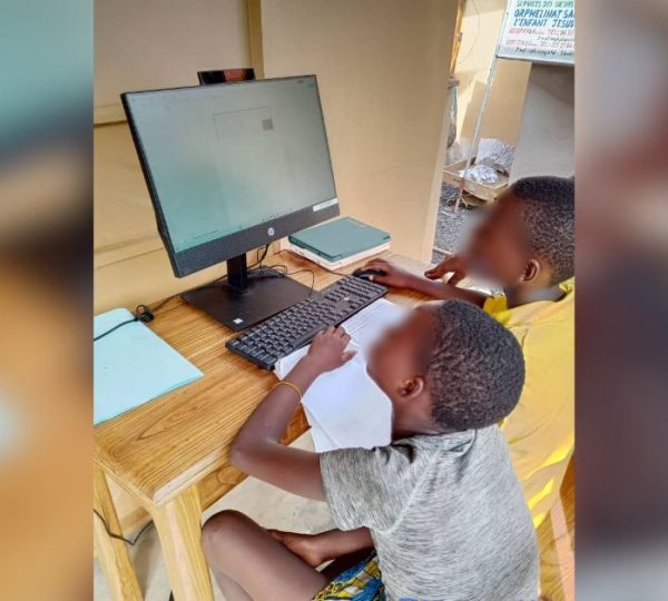 Formation à l'utilisation saine des outils informatiques