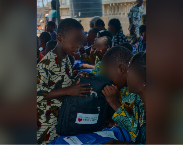 Dons de kits scolaires 