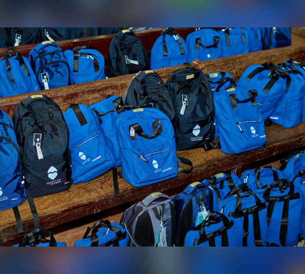 Don de kits scolaires